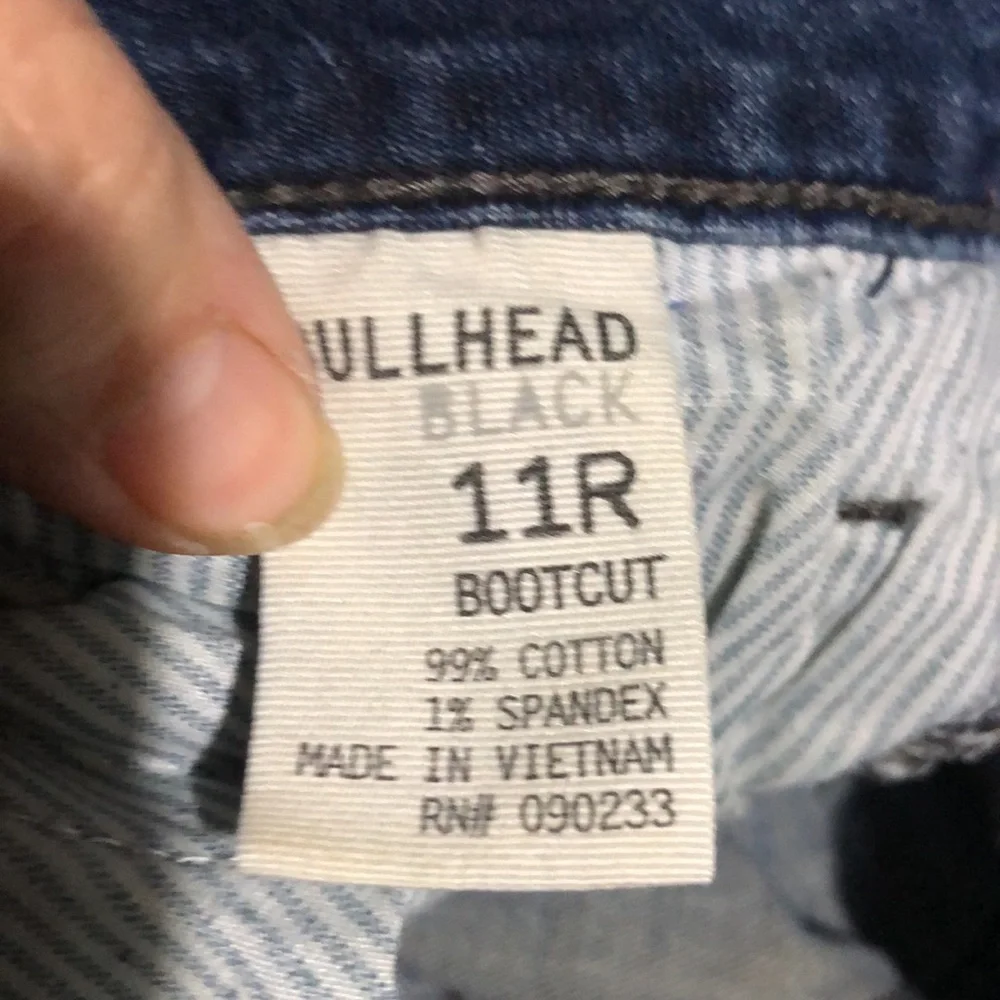 Bullhead Black Ladies Jeans 11R Boot cut - Picture 4 of 4